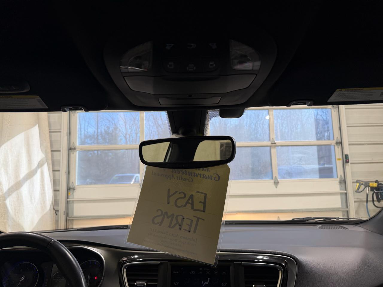 Chrysler Pacifica Touring L FWD 2019