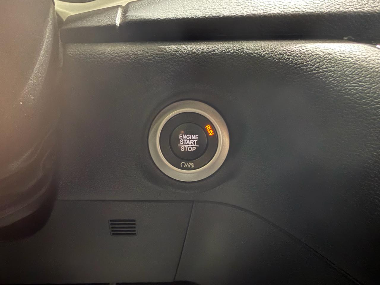 Chrysler Pacifica Touring L FWD 2019