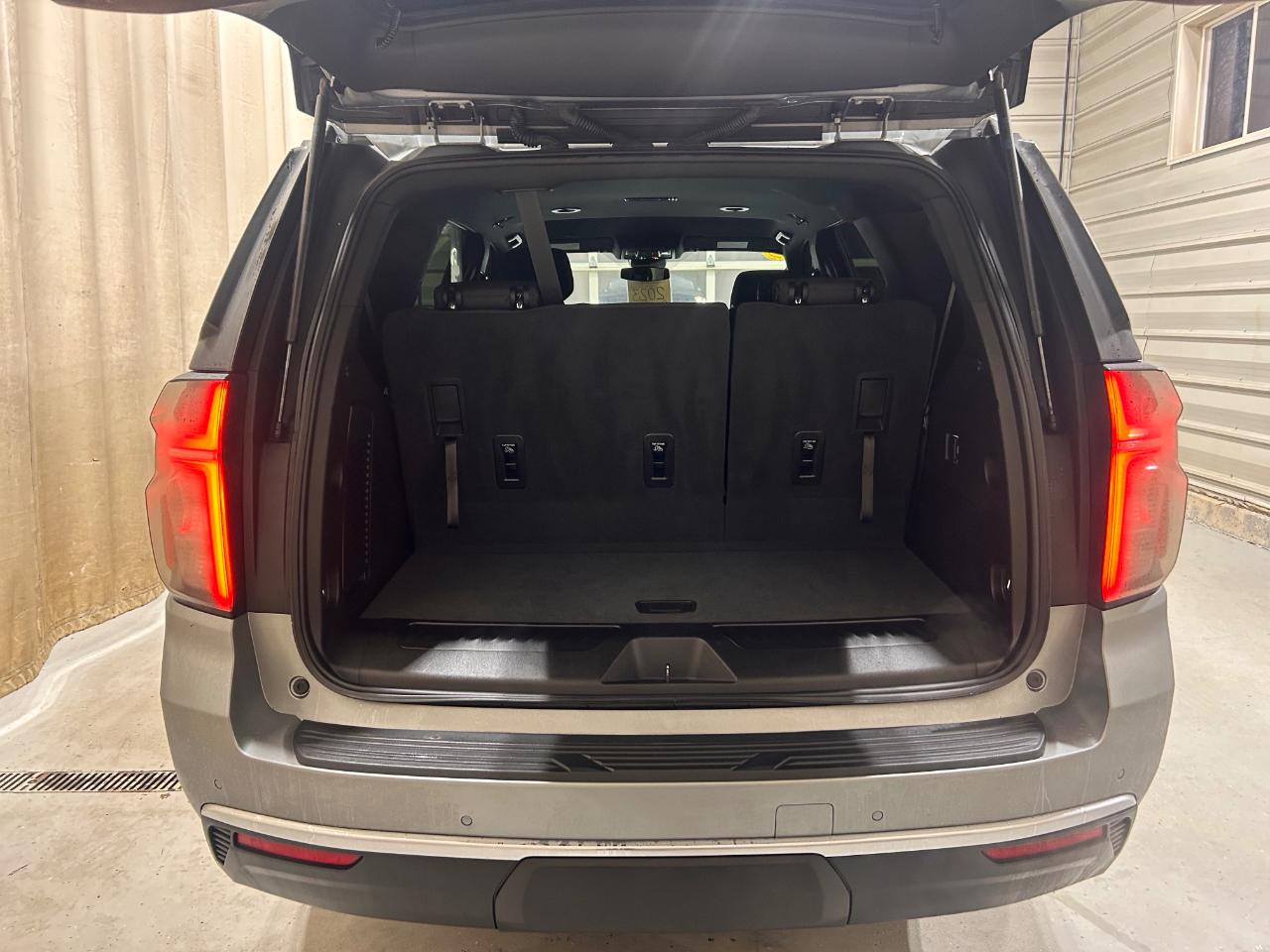 Chevrolet Tahoe 4WD 4dr LS 2023