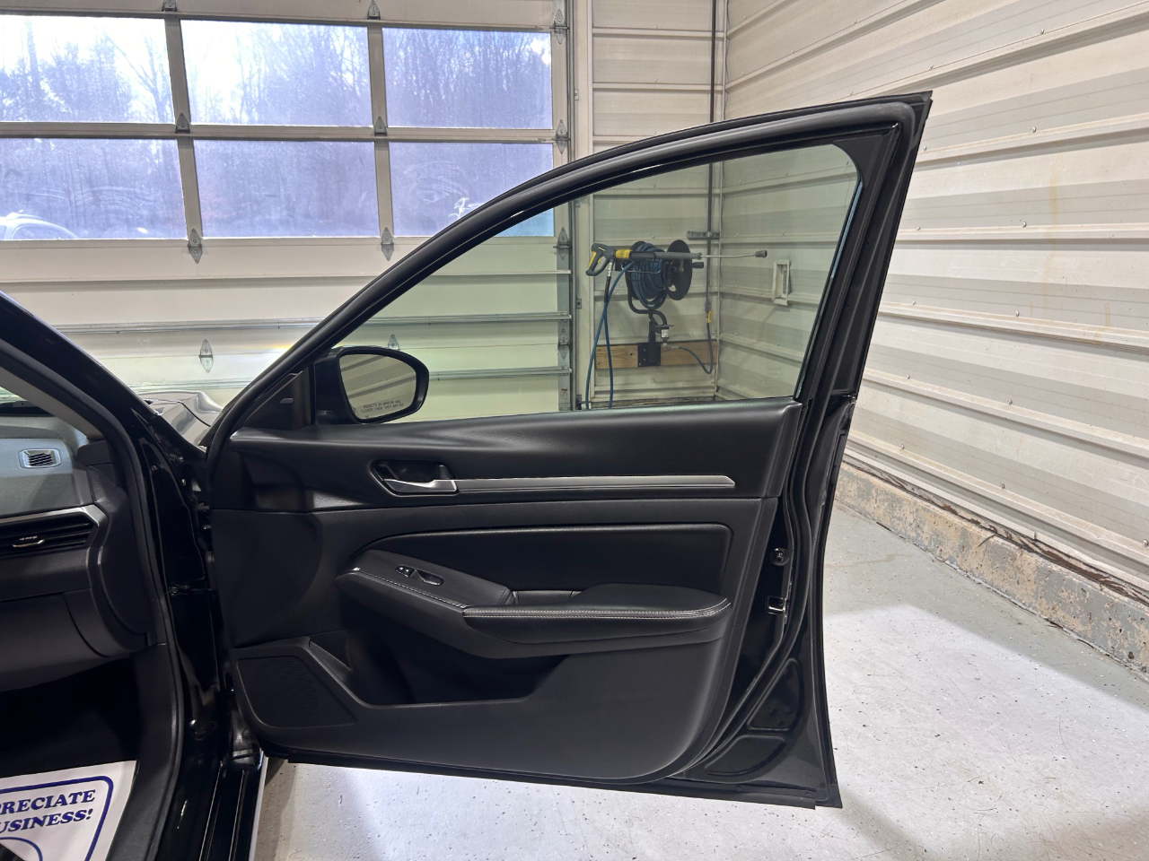 Nissan Altima 2.5 SV AWD Sedan 2022