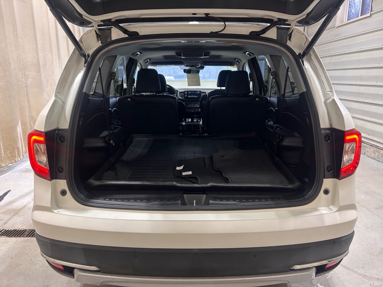 Honda Pilot Touring 7-Passenger AWD 2019