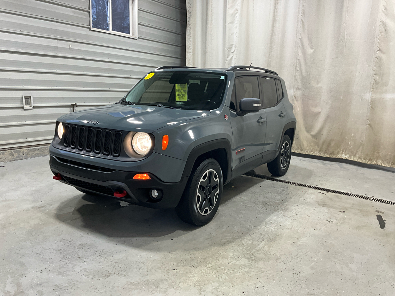 Jeep Renegade 4WD 4dr Trailhawk 2016