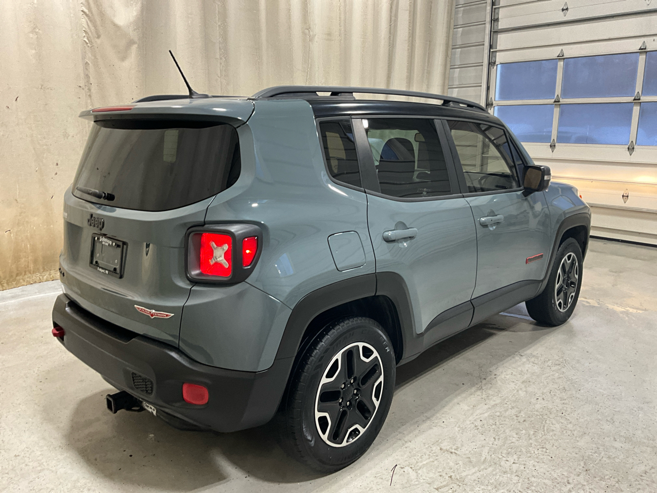 Jeep Renegade 4WD 4dr Trailhawk 2016