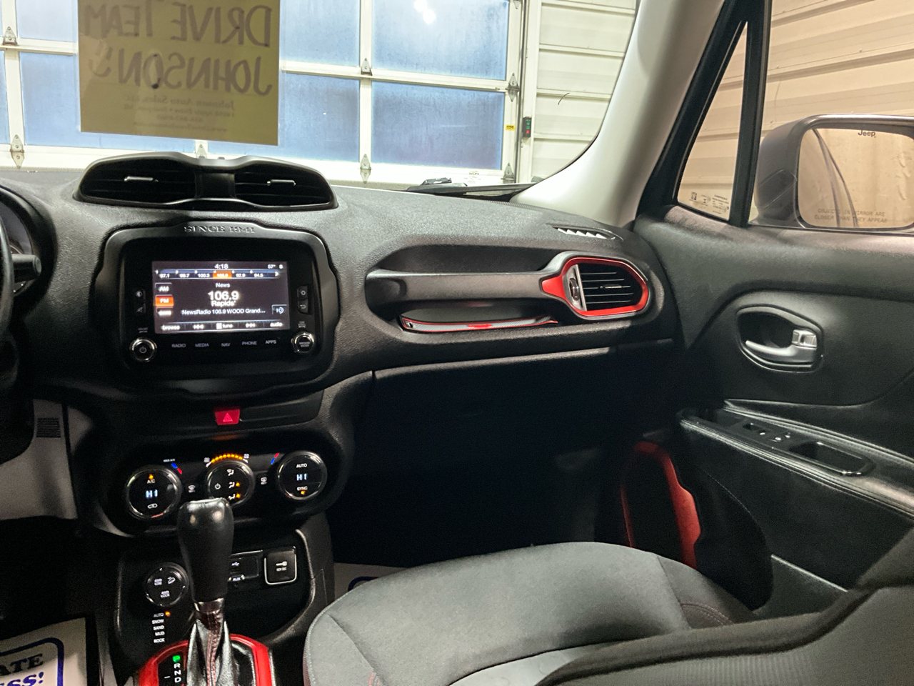 Jeep Renegade 4WD 4dr Trailhawk 2016