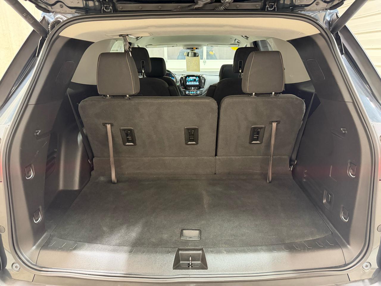 Chevrolet Traverse AWD 4dr LT Cloth w/1LT 2018