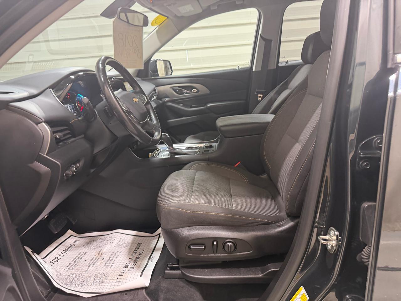 Chevrolet Traverse AWD 4dr LT Cloth w/1LT 2018