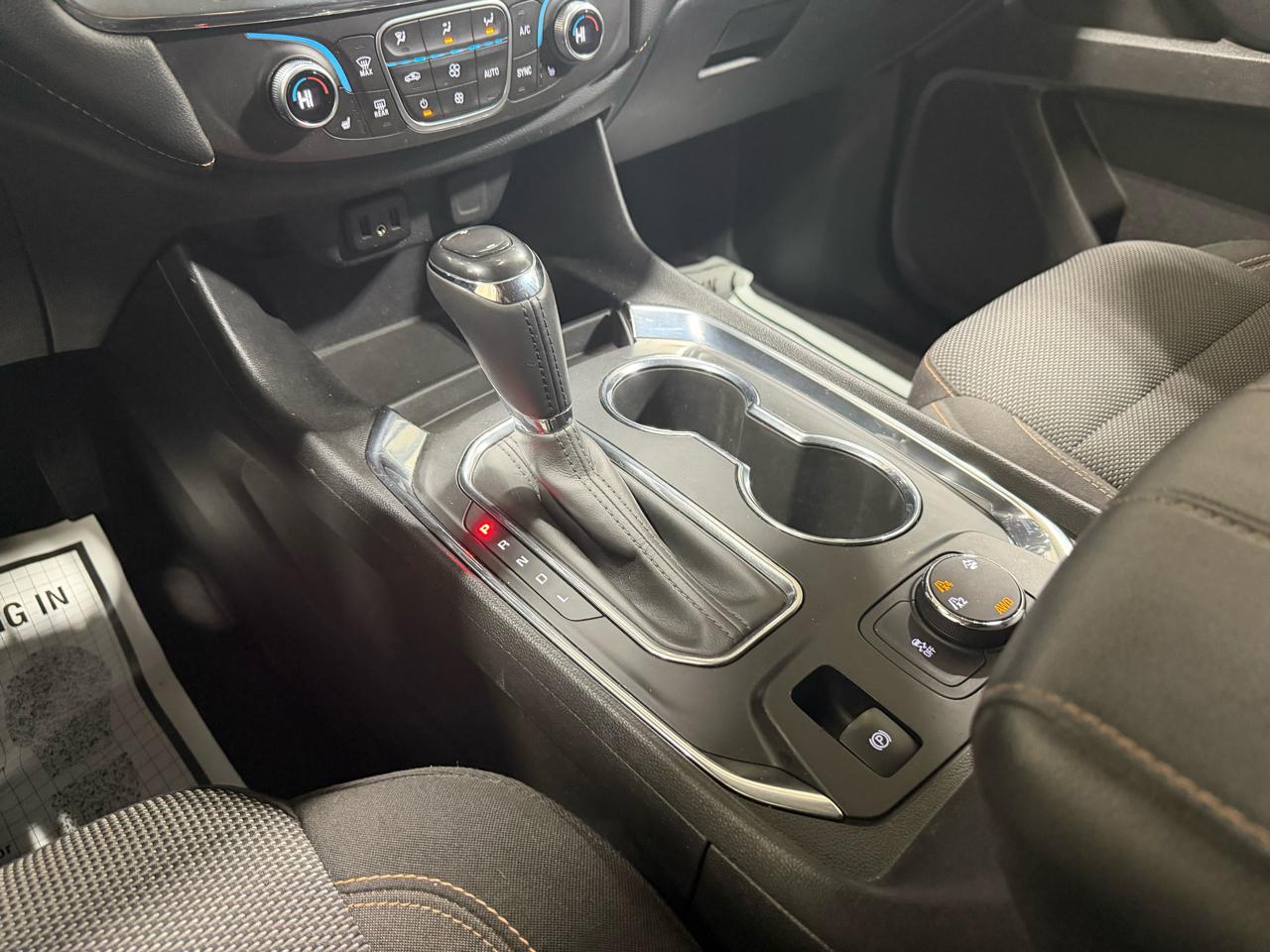 Chevrolet Traverse AWD 4dr LT Cloth w/1LT 2018