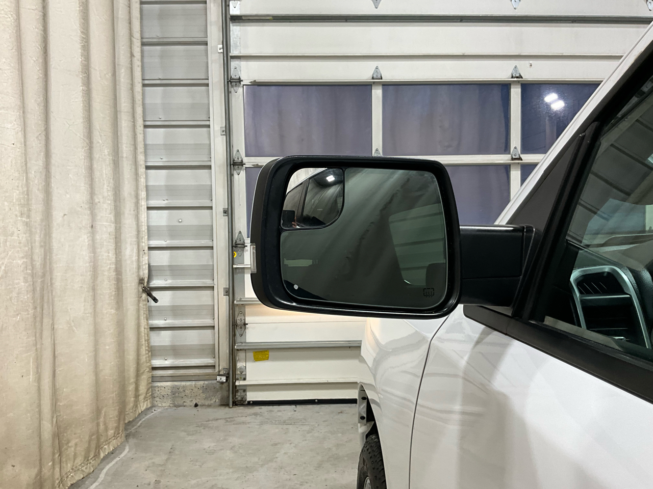 RAM 1500 Big Horn 4x4 Crew Cab 6'4" Box 2022