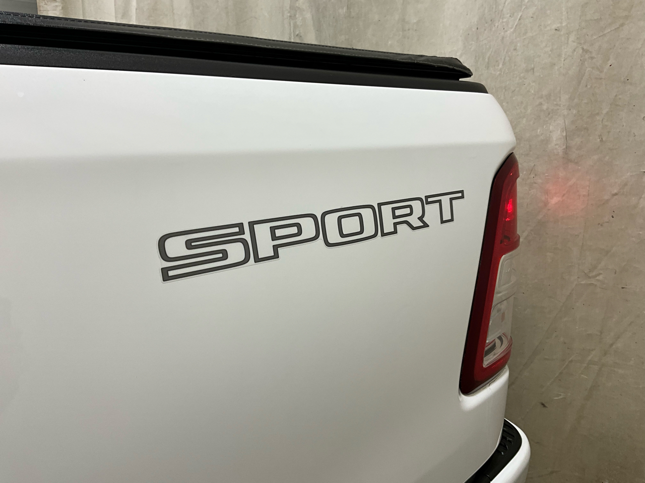 RAM 1500 Big Horn 4x4 Crew Cab 6'4" Box 2022