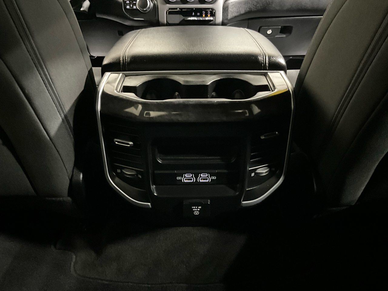 RAM 1500 Big Horn 4x4 Crew Cab 6'4" Box 2022