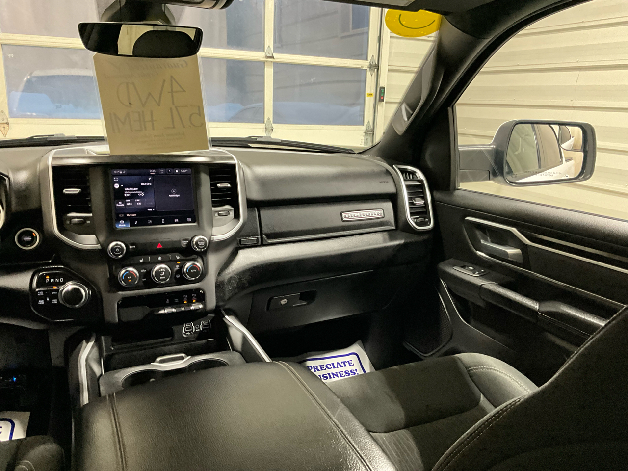 RAM 1500 Big Horn 4x4 Crew Cab 6'4" Box 2022