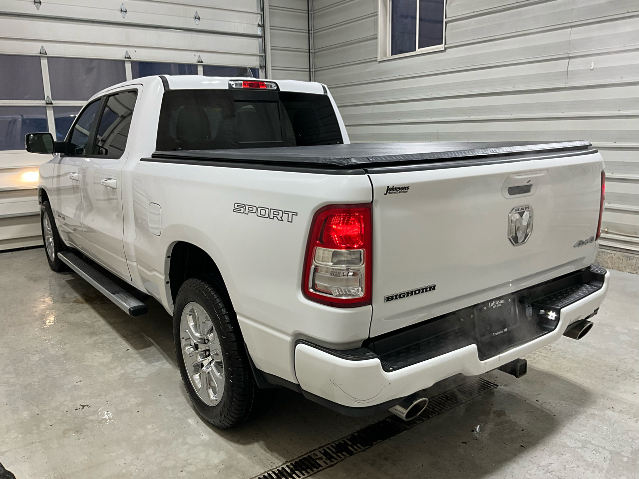 RAM 1500 Big Horn 4x4 Crew Cab 6'4" Box 2022