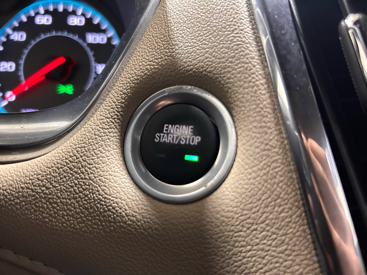 Chevrolet Traverse AWD 4dr LS w/1LS 2023