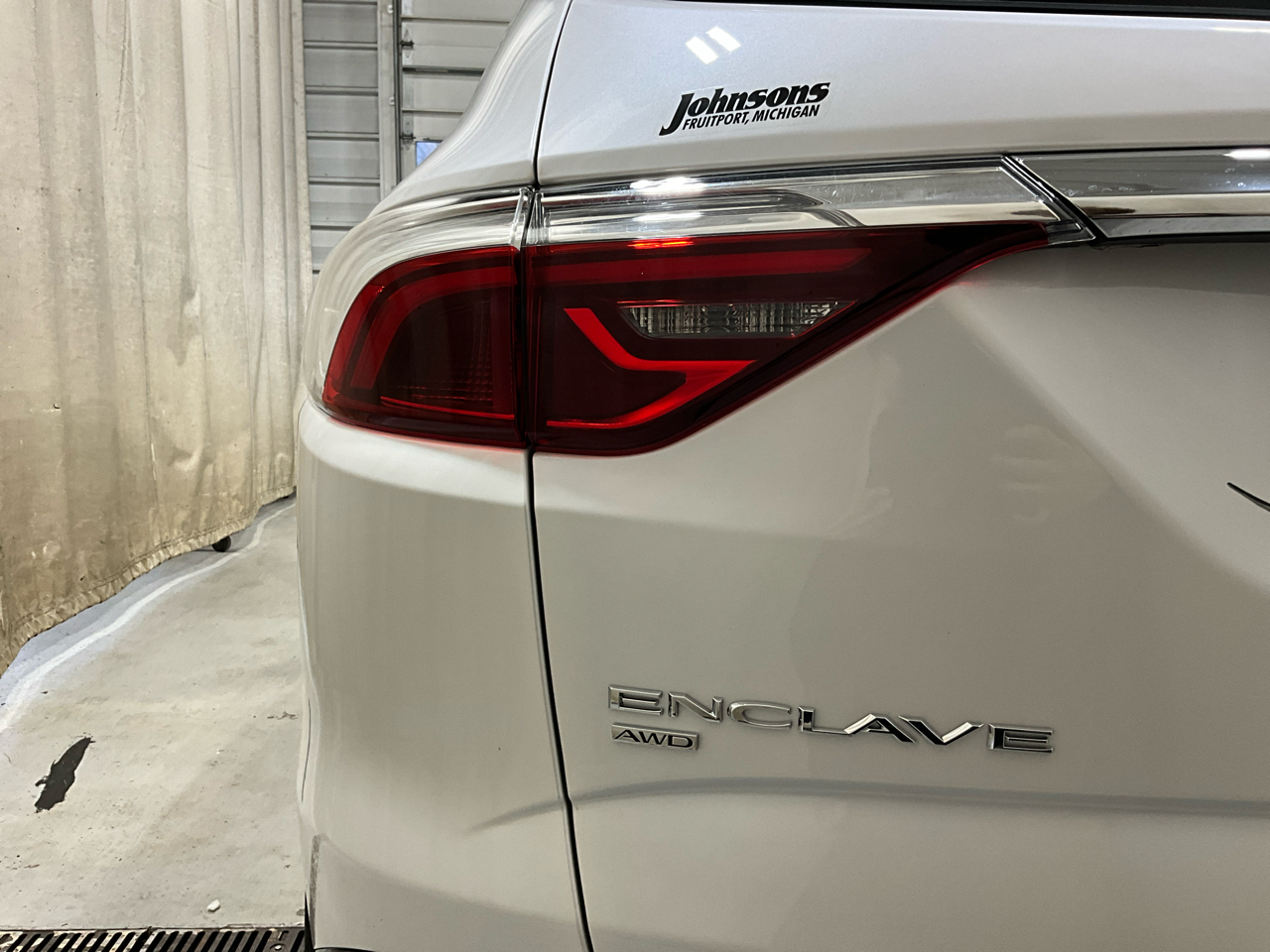 Buick Enclave AWD 4dr Essence 2023