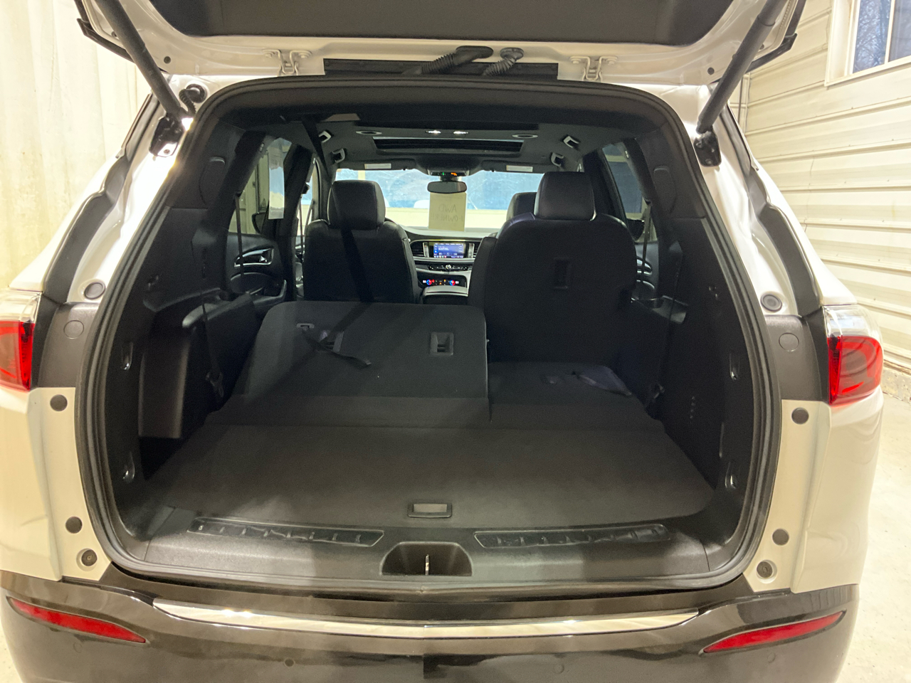 Buick Enclave AWD 4dr Essence 2023