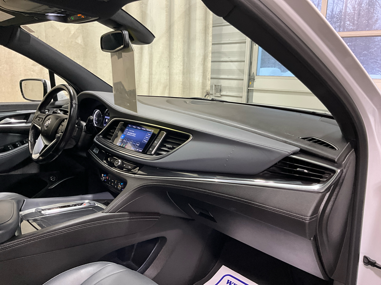 Buick Enclave AWD 4dr Essence 2023