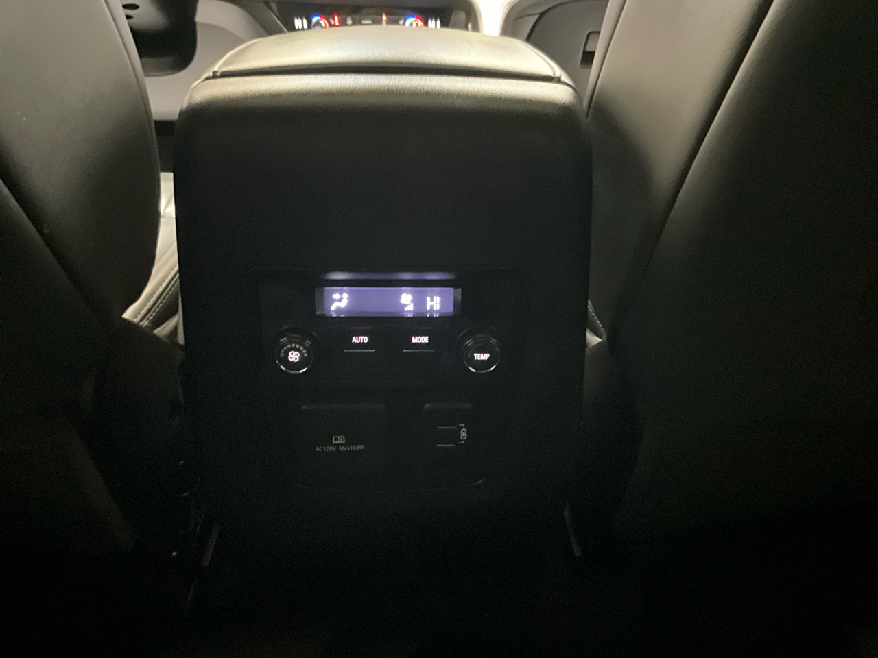 Buick Enclave AWD 4dr Essence 2023