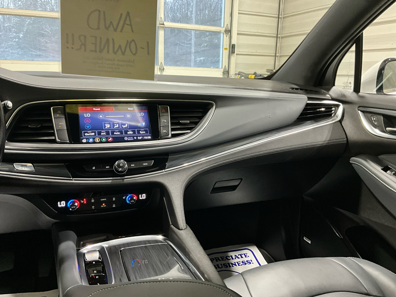 Buick Enclave AWD 4dr Essence 2023