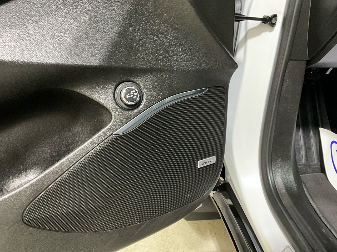 Buick Enclave AWD 4dr Essence 2023