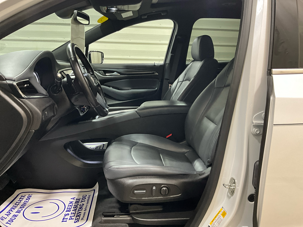 Buick Enclave AWD 4dr Essence 2023