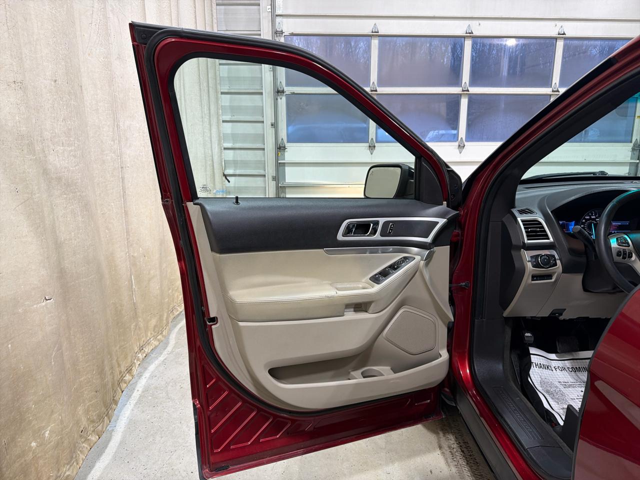 Ford Explorer FWD 4dr XLT 2014