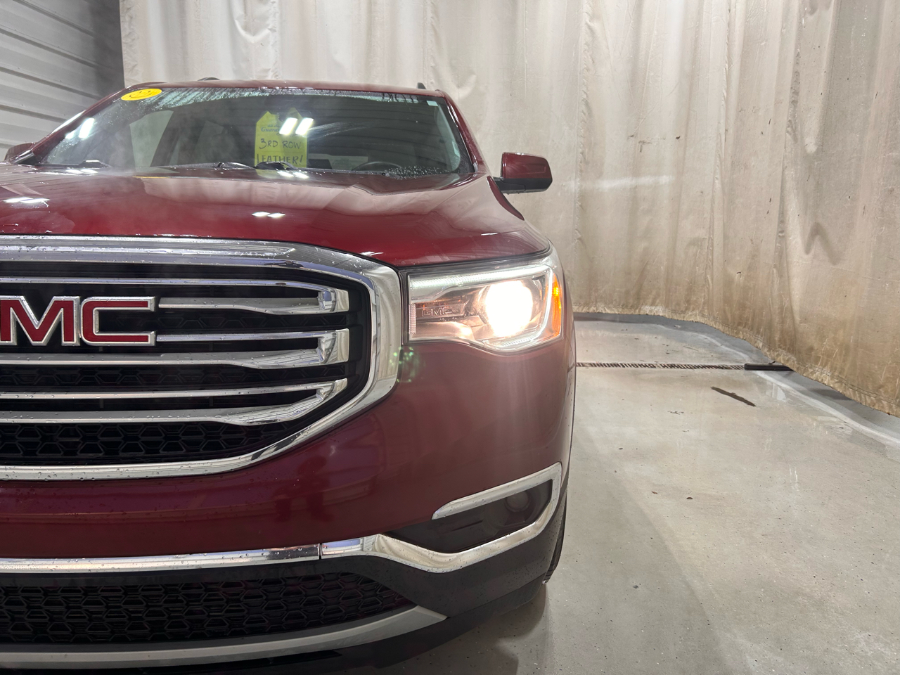 GMC Acadia FWD 4dr SLT w/SLT-1 2017