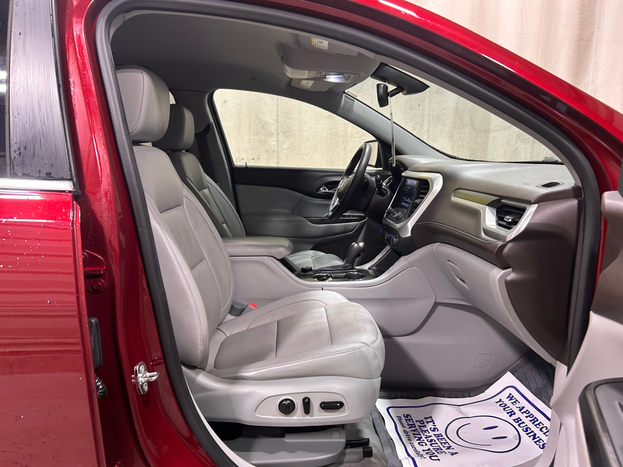 GMC Acadia FWD 4dr SLT w/SLT-1 2017