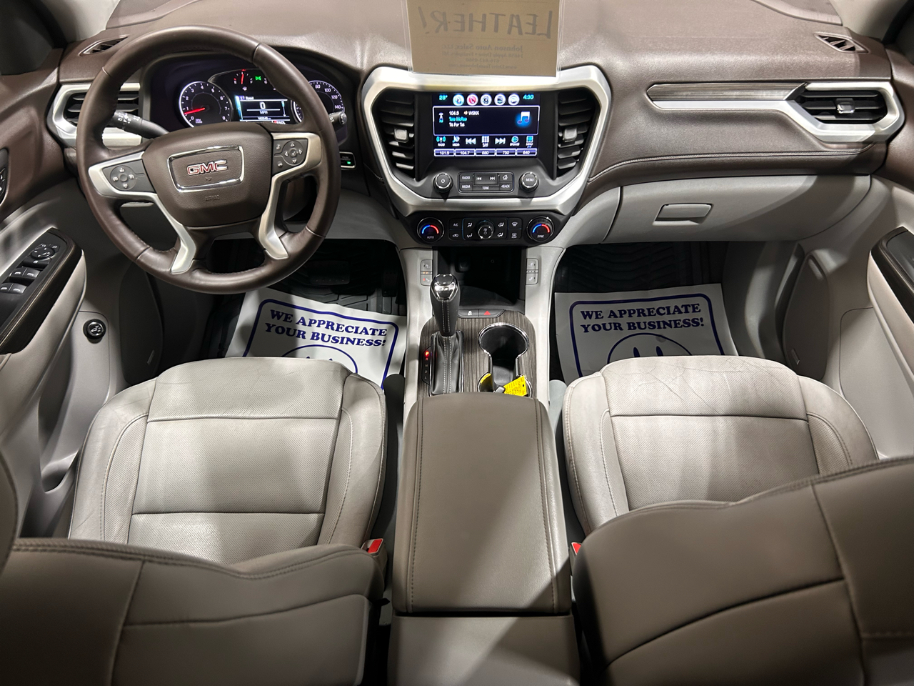 GMC Acadia FWD 4dr SLT w/SLT-1 2017