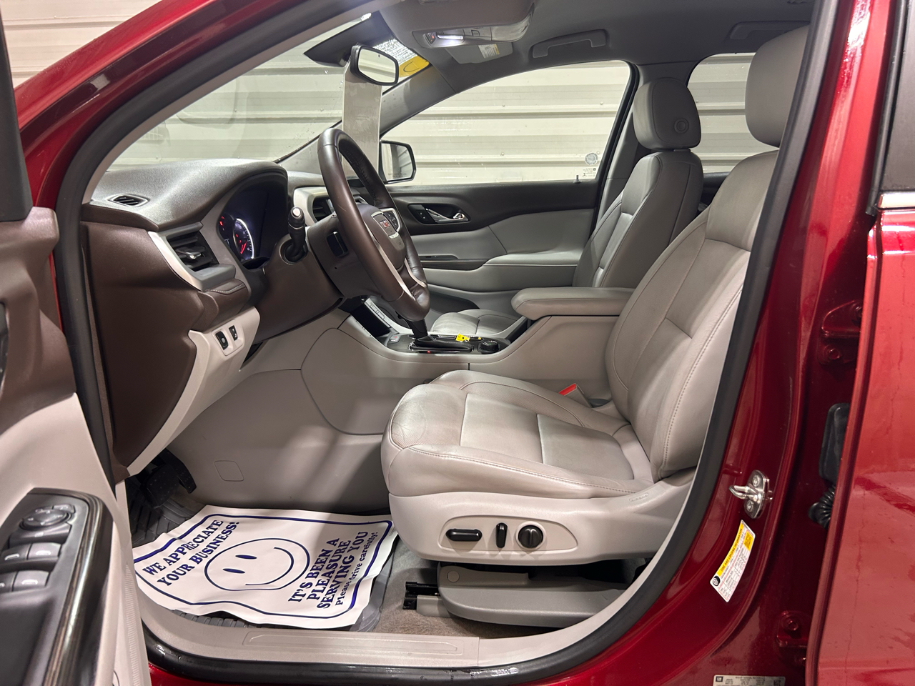 GMC Acadia FWD 4dr SLT w/SLT-1 2017