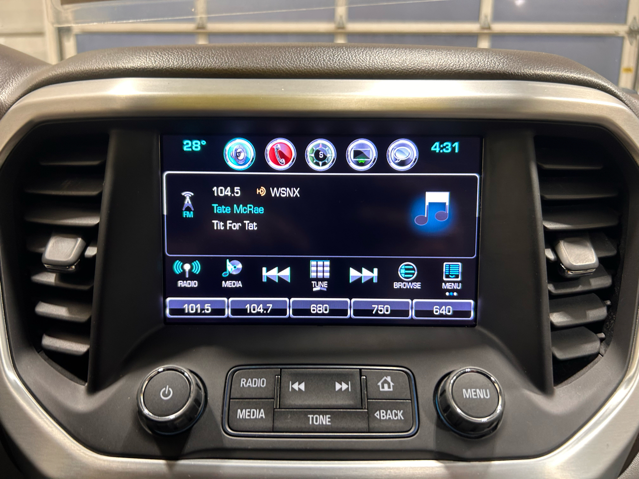 GMC Acadia FWD 4dr SLT w/SLT-1 2017