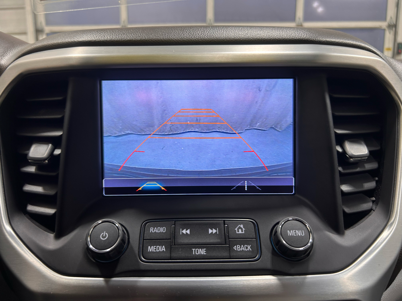 GMC Acadia FWD 4dr SLT w/SLT-1 2017