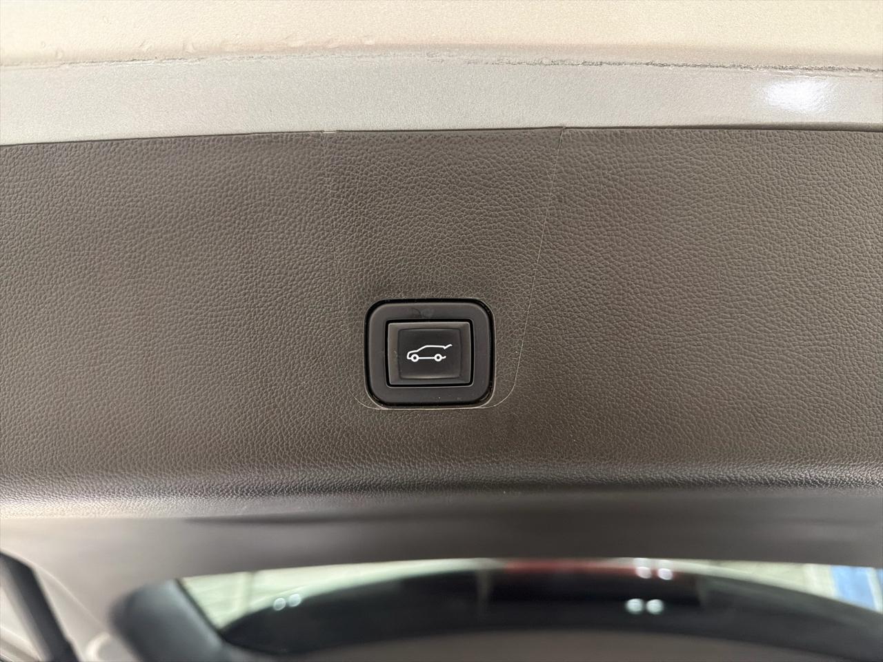 Chevrolet Traverse FWD 4dr LT Leather 2022