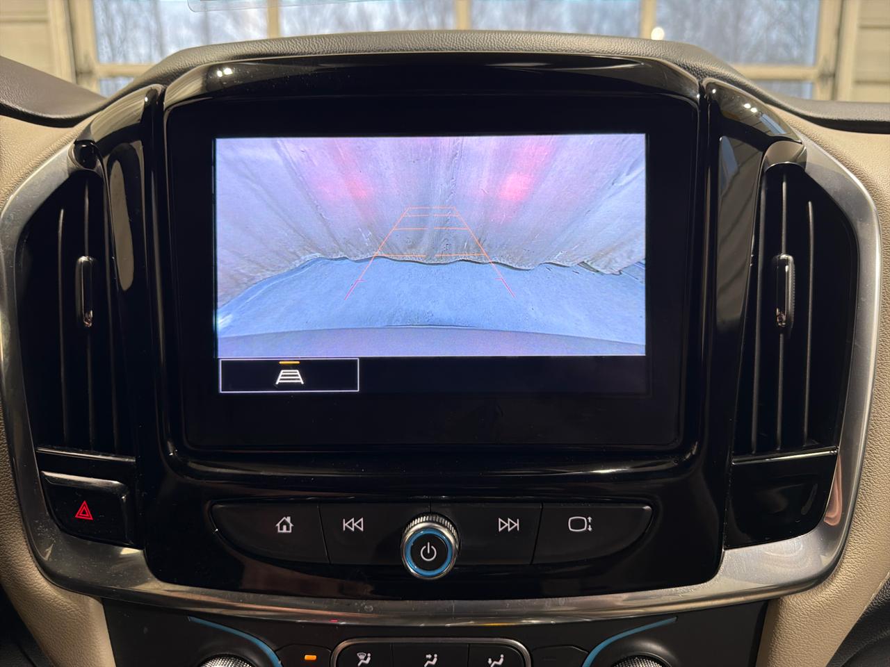 Chevrolet Traverse FWD 4dr LT Leather 2022