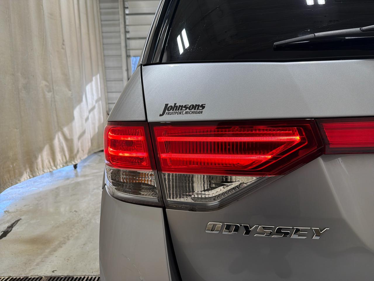 Honda Odyssey 5dr Touring Elite 2016