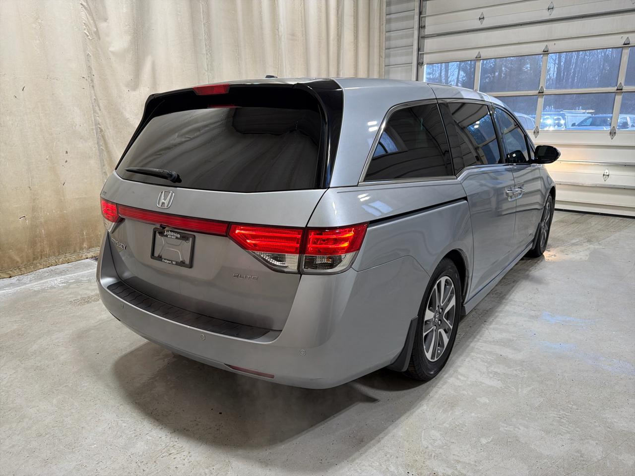 Honda Odyssey 5dr Touring Elite 2016