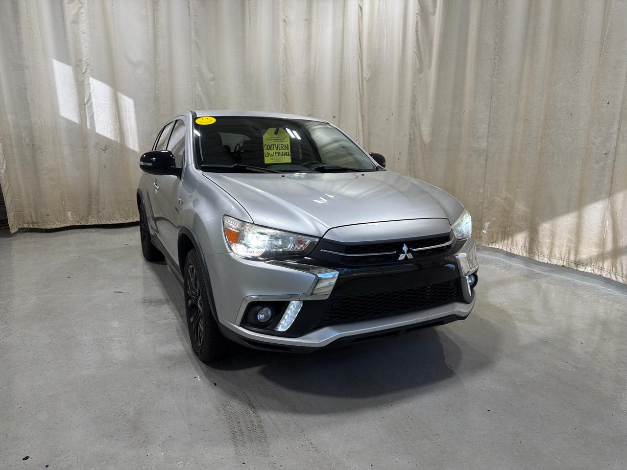 Mitsubishi Outlander Sport ES 2.0 CVT 2018