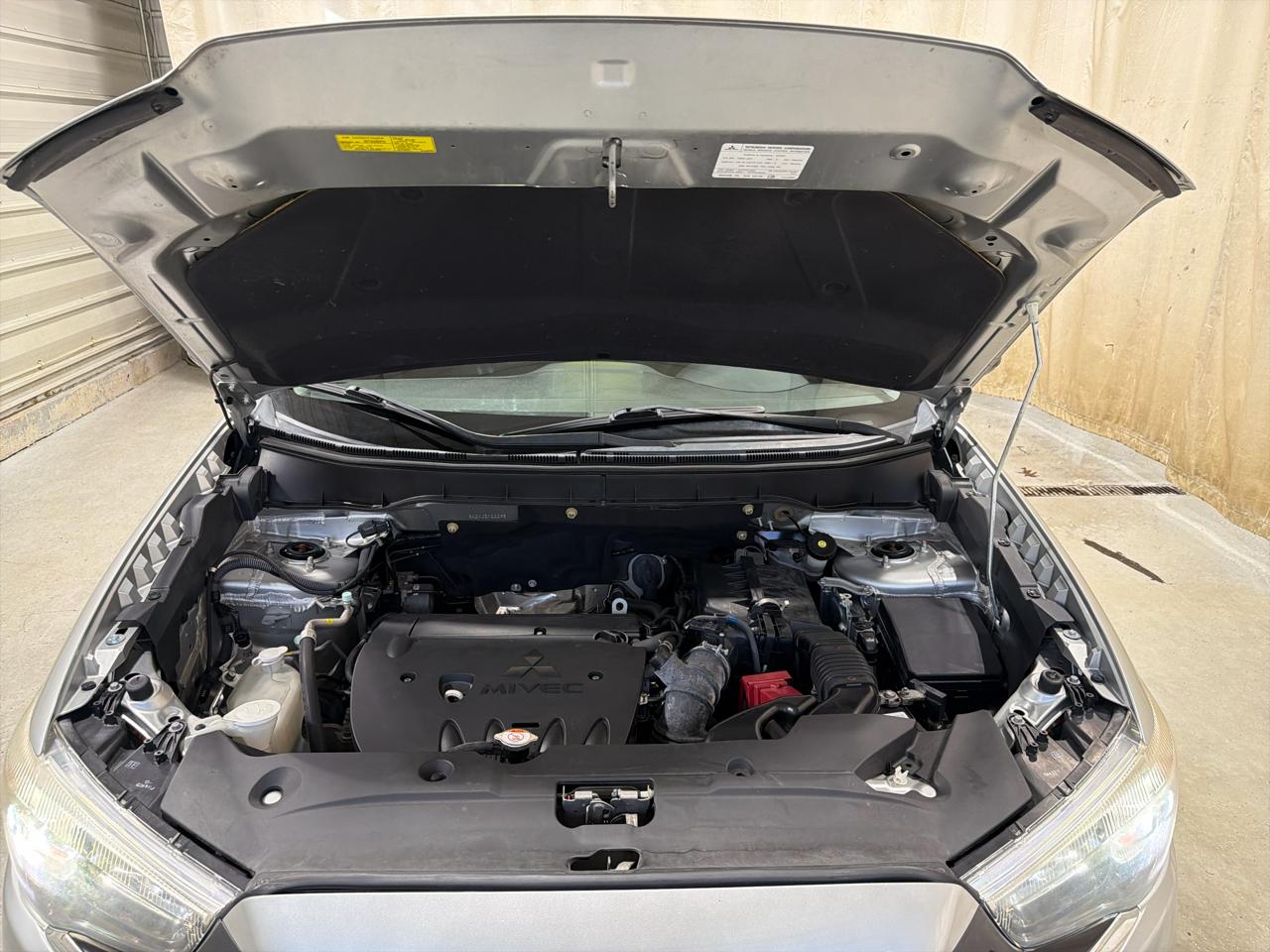 Mitsubishi Outlander Sport ES 2.0 CVT 2018