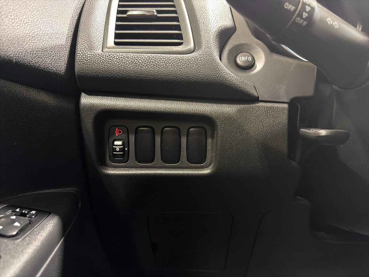 Mitsubishi Outlander Sport ES 2.0 CVT 2018