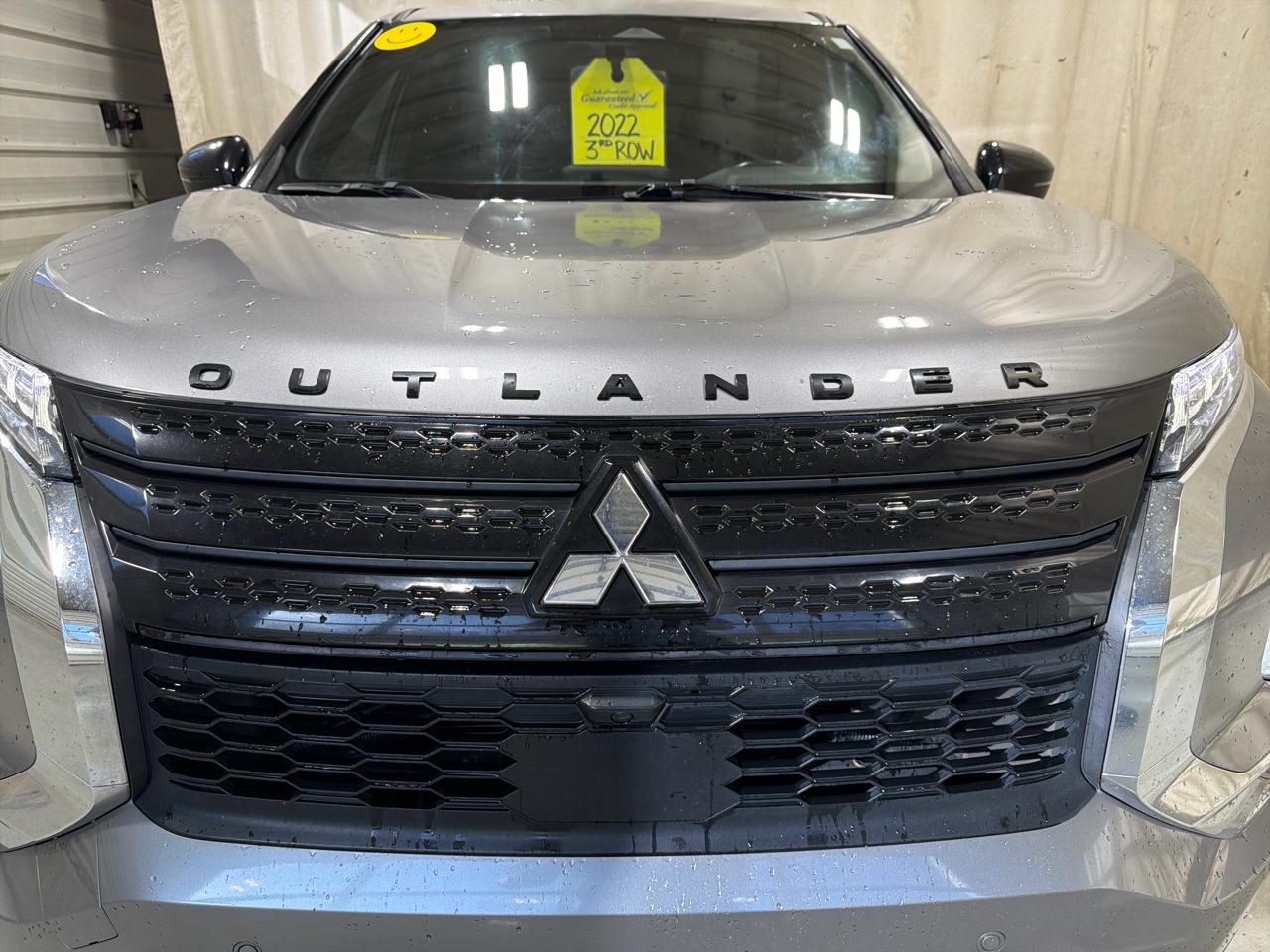 Mitsubishi Outlander SE FWD *Ltd Avail* 2022