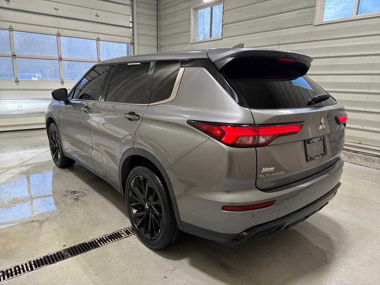 Mitsubishi Outlander SE FWD *Ltd Avail* 2022