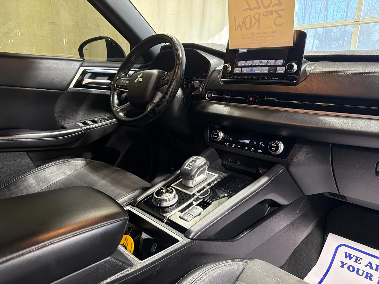 Mitsubishi Outlander SE FWD *Ltd Avail* 2022