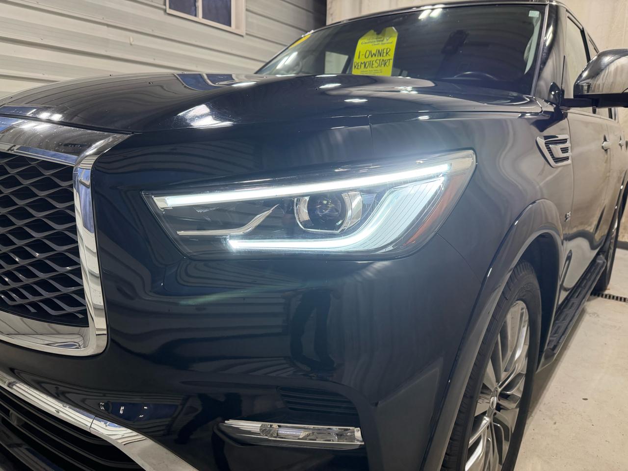 Infiniti QX80 LUXE AWD 2019