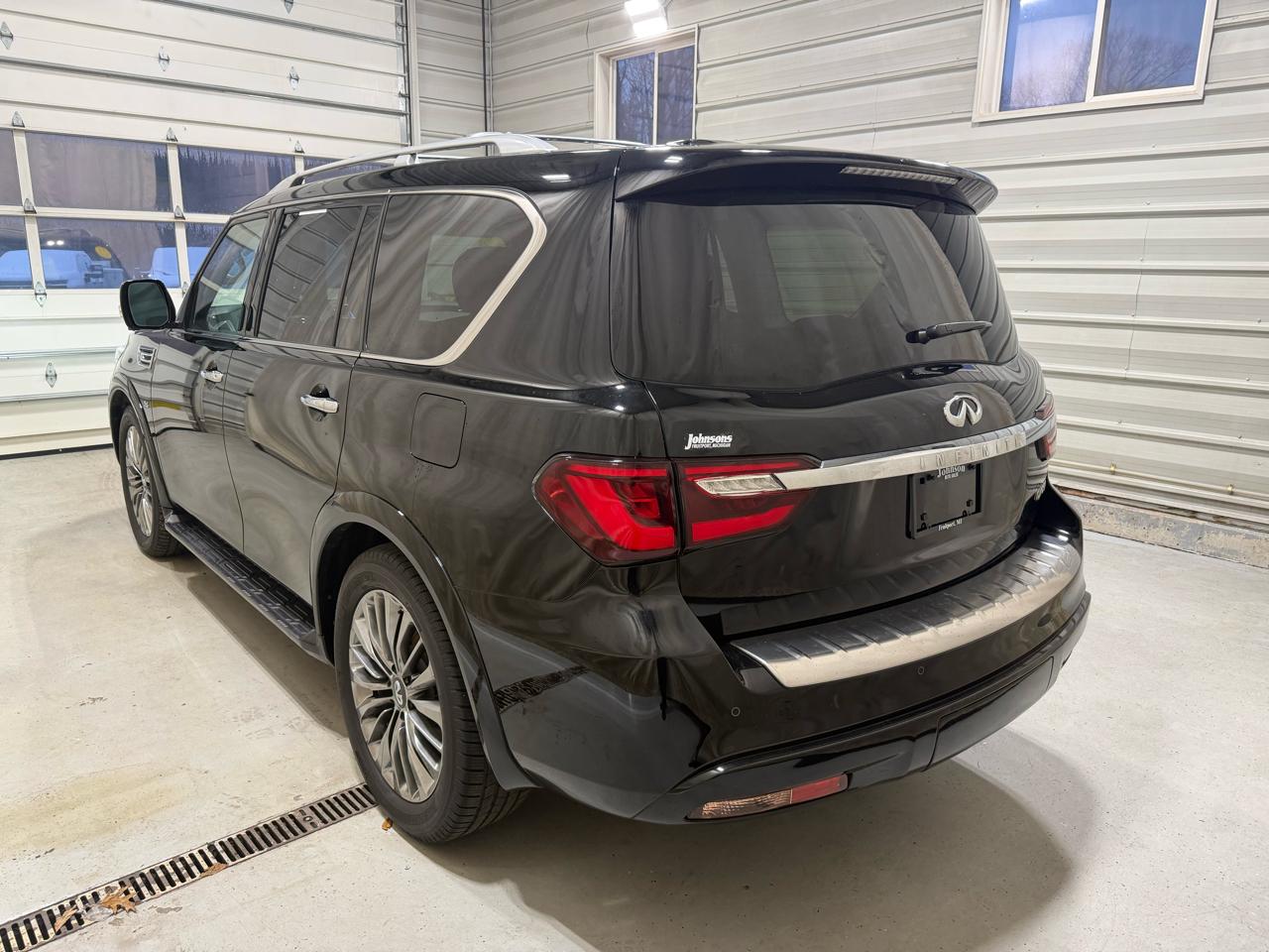 Infiniti QX80 LUXE AWD 2019