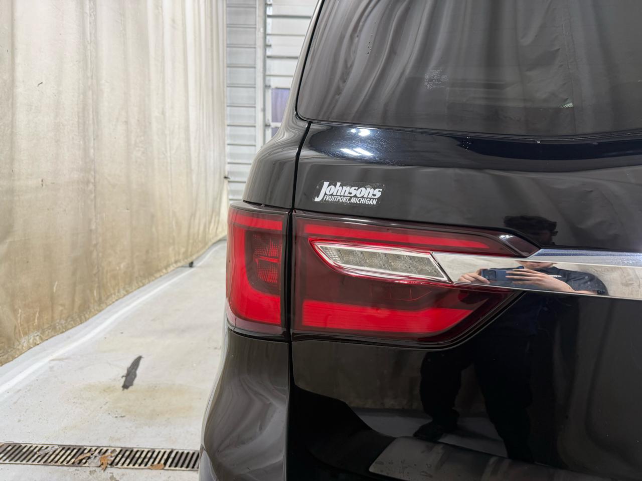 Infiniti QX80 LUXE AWD 2019