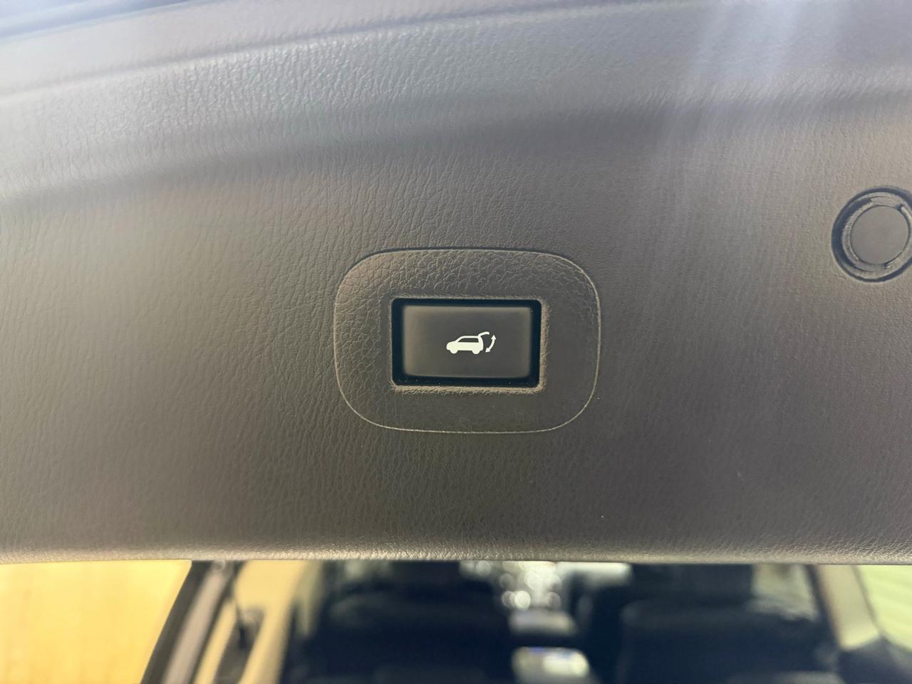 Infiniti QX80 LUXE AWD 2019