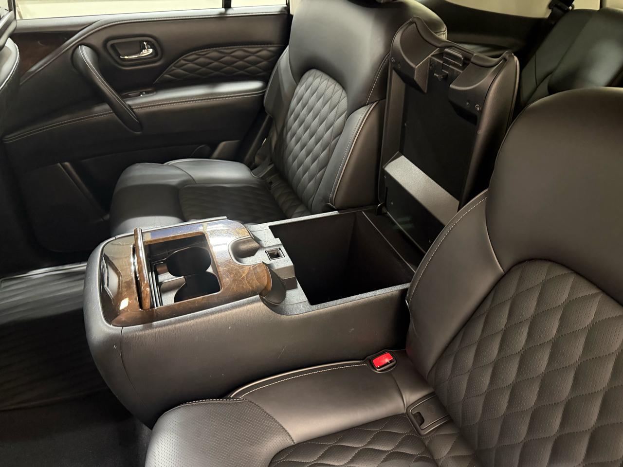 Infiniti QX80 LUXE AWD 2019