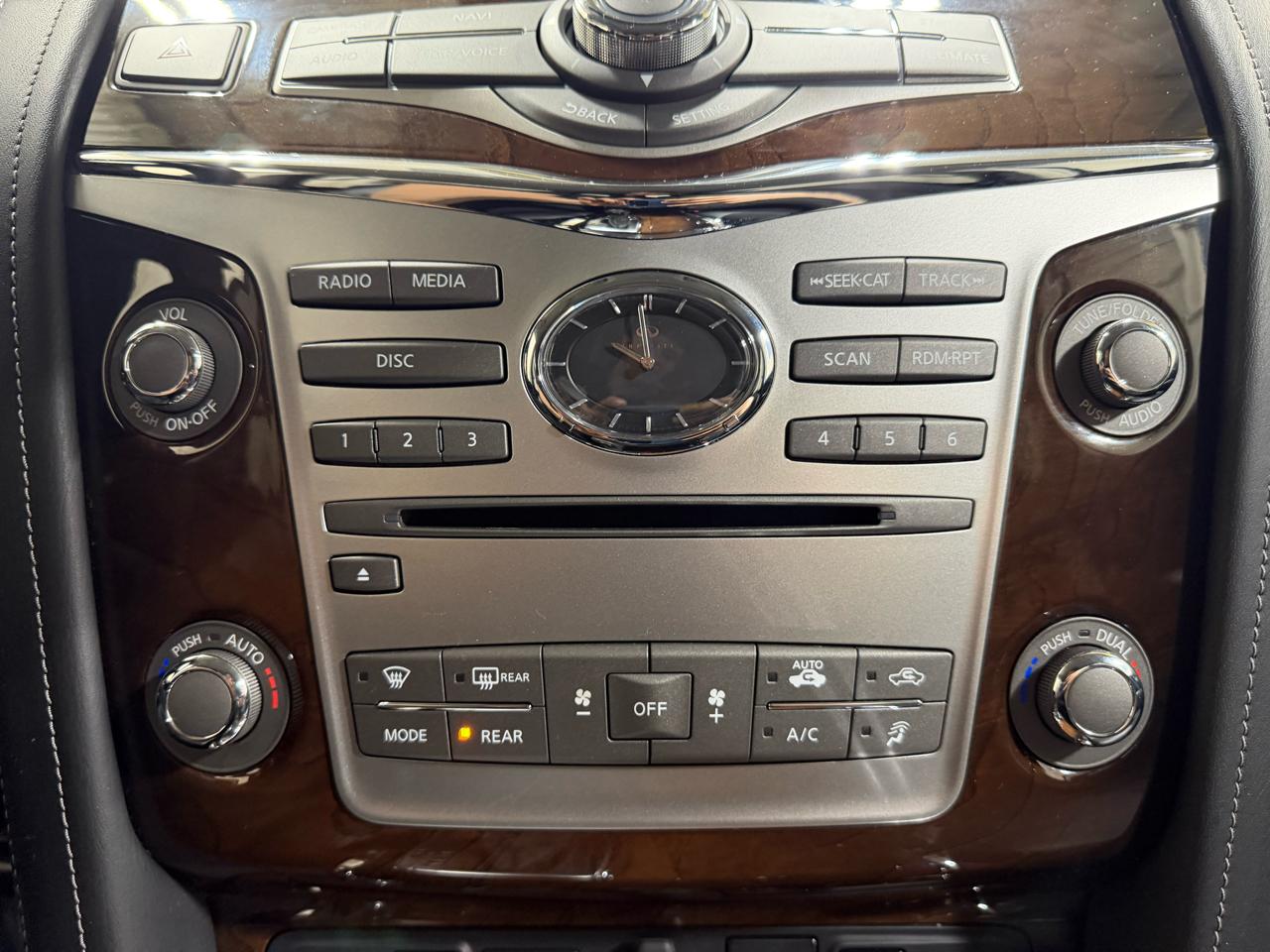 Infiniti QX80 LUXE AWD 2019