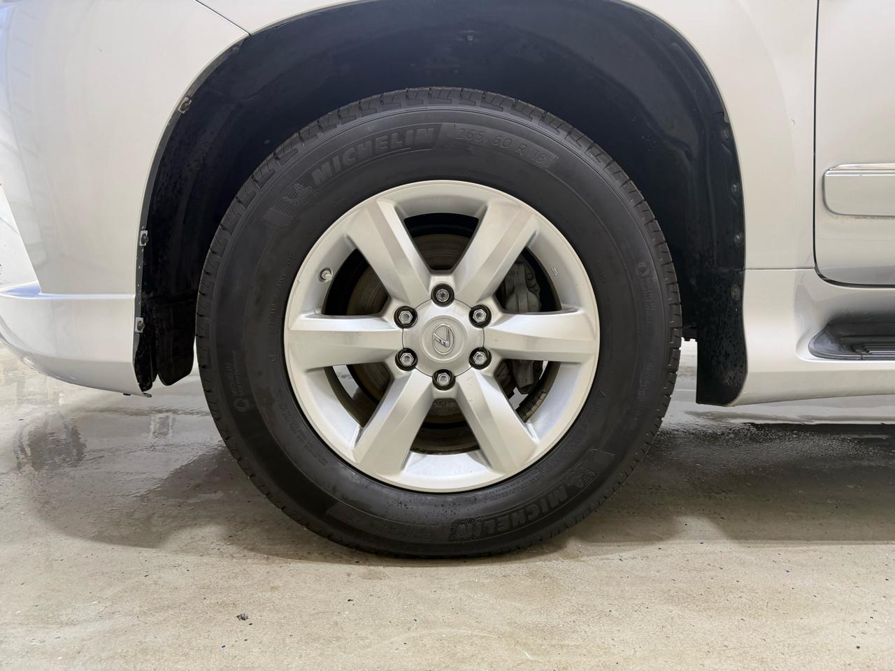 Lexus GX 460 4WD 4dr Premium 2015