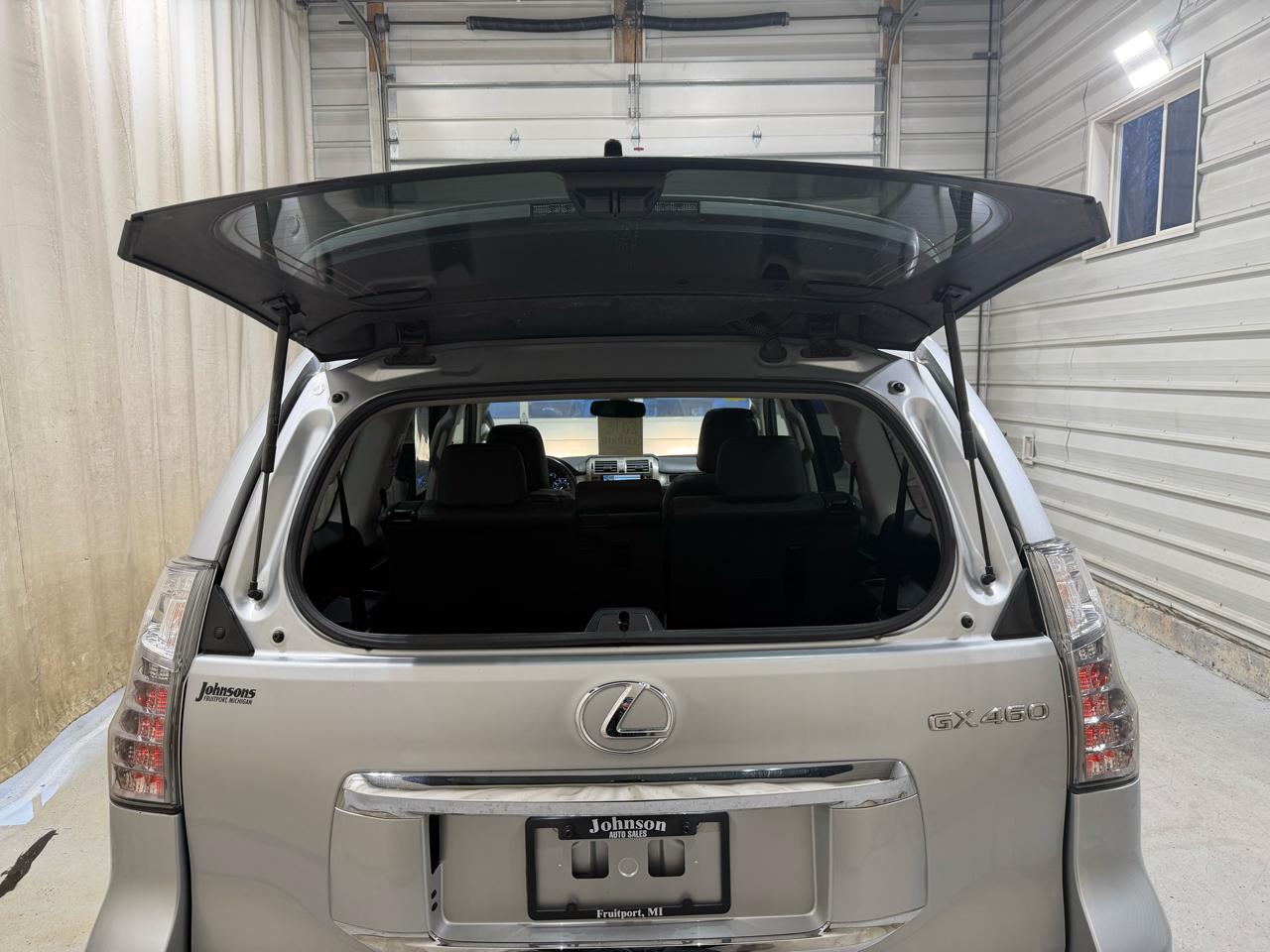 Lexus GX 460 4WD 4dr Premium 2015