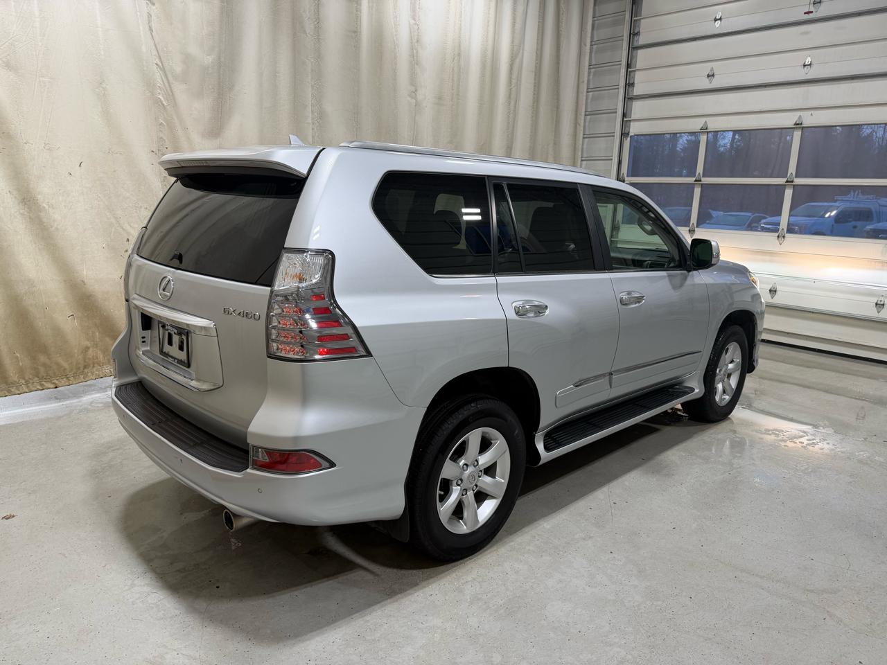 Lexus GX 460 4WD 4dr Premium 2015